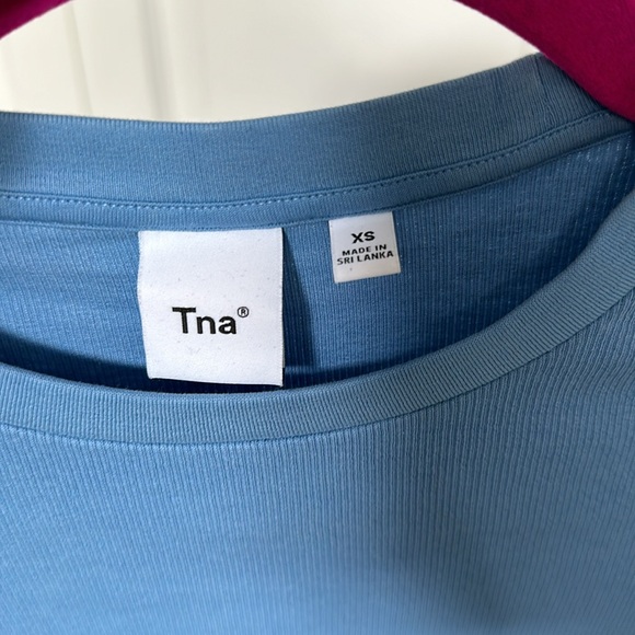 Aritzia long sleeve - Picture 3 of 3